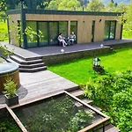 Paporoti House *